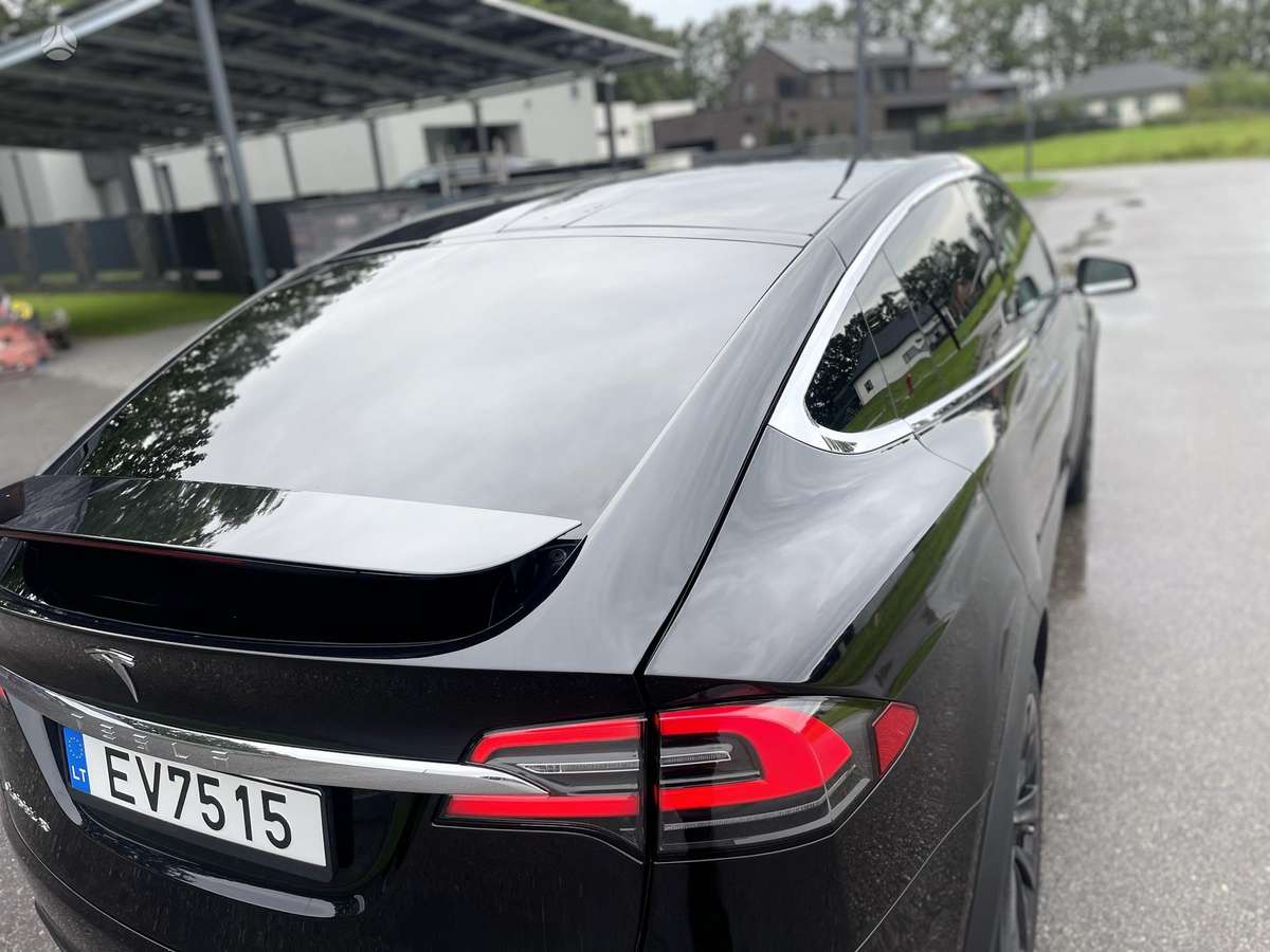 Tesla Model X, 90 kWh, off-road / crossover