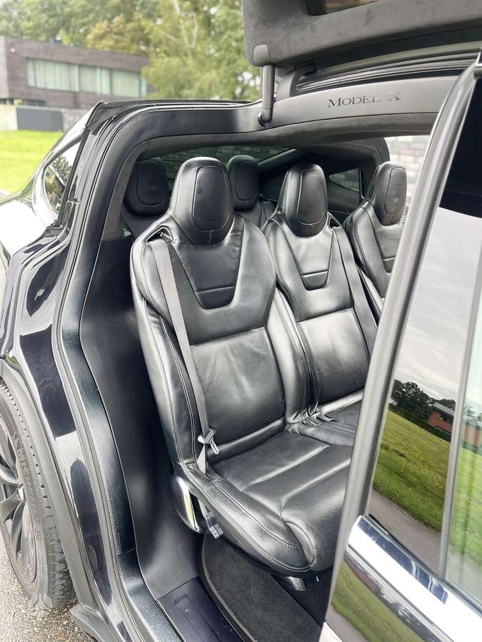 Tesla Model X, 90 kWh, off-road / crossover