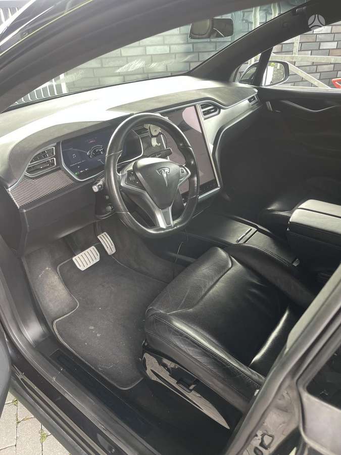 Tesla Model X, 90 kWh, off-road / crossover
