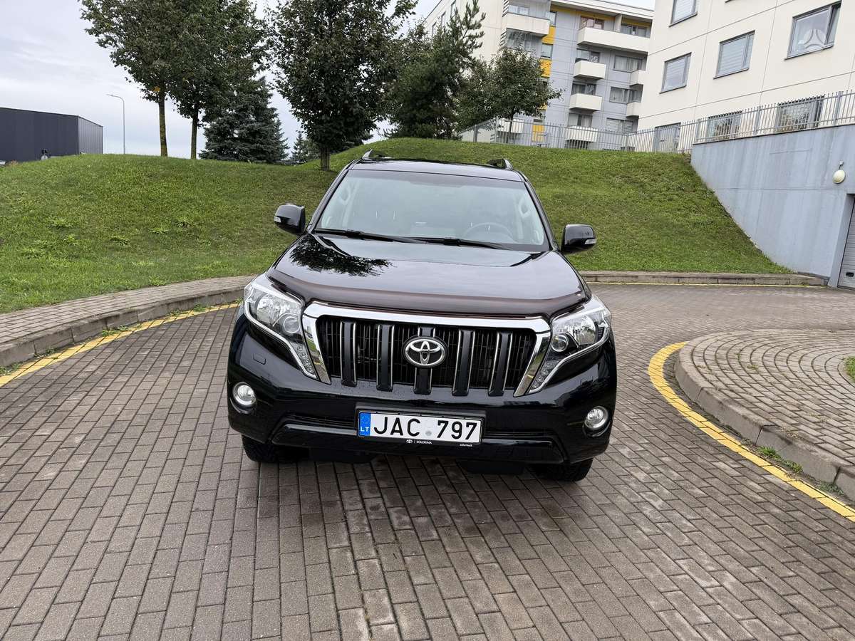 Toyota Land Cruiser - 5