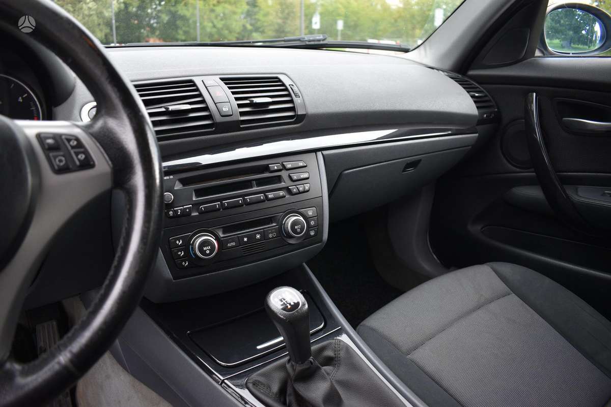 BMW 120, 2.0 l., Хэтчбек