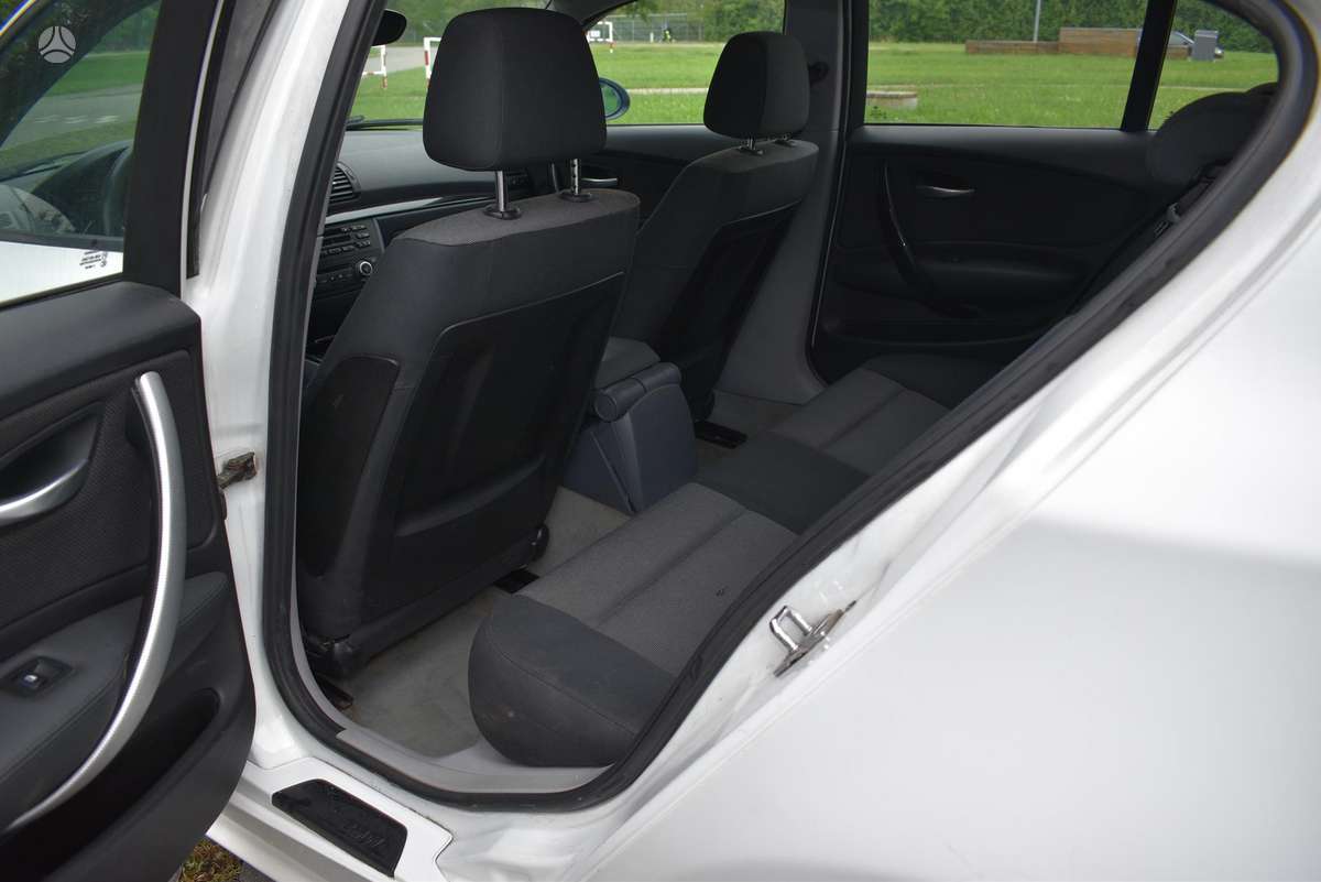 BMW 120, 2.0 l., hatchback