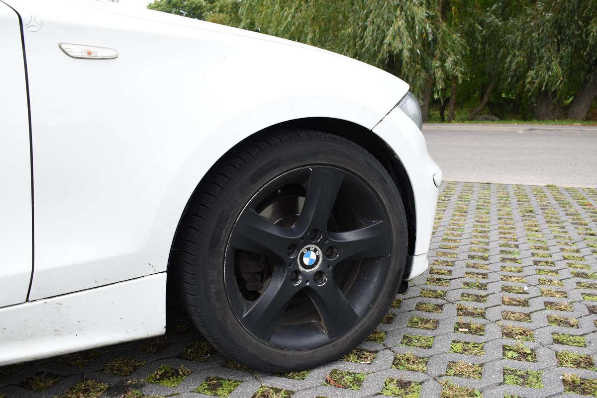 BMW 120, 2.0 l., Хэтчбек