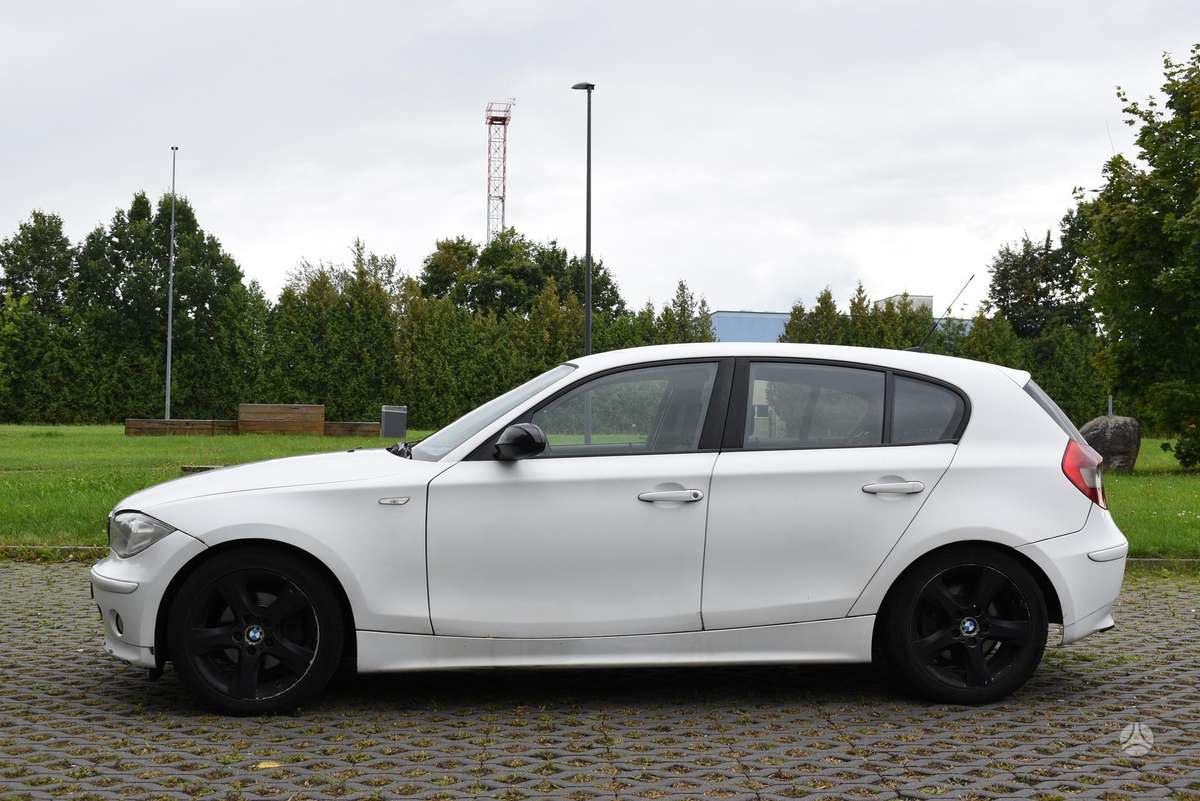 BMW 120, 2.0 l., Хэтчбек