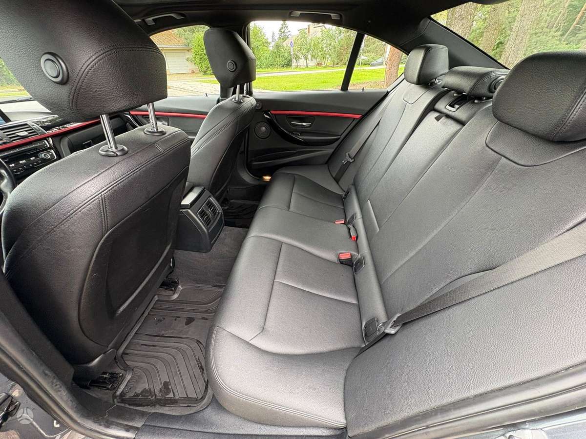 BMW 320, 2.0 l., Седан