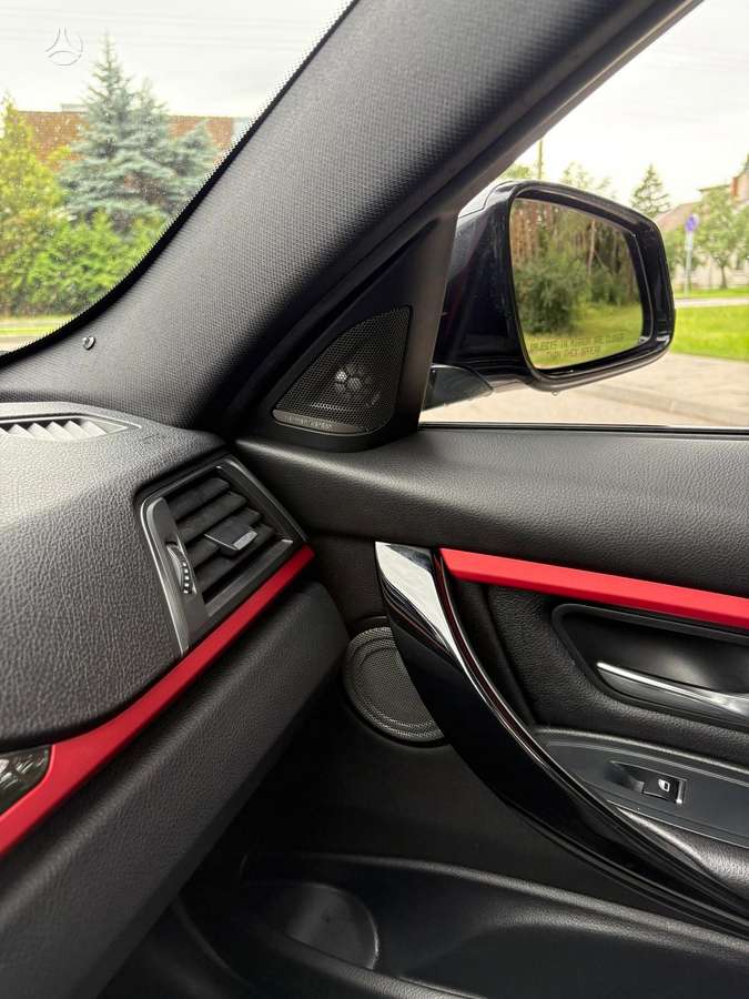BMW 320, 2.0 l., Седан