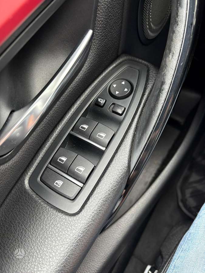BMW 320, 2.0 l., Седан