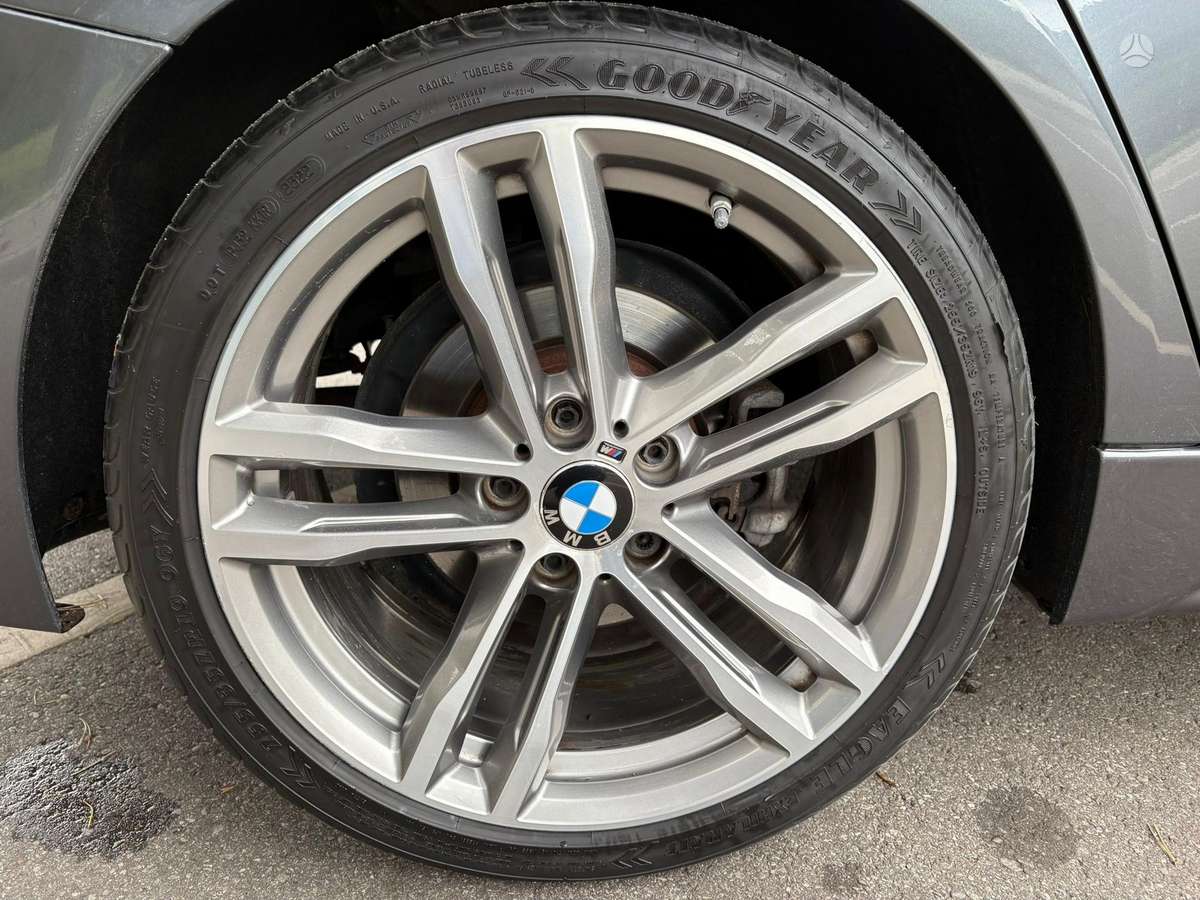 BMW 320, 2.0 l., Седан