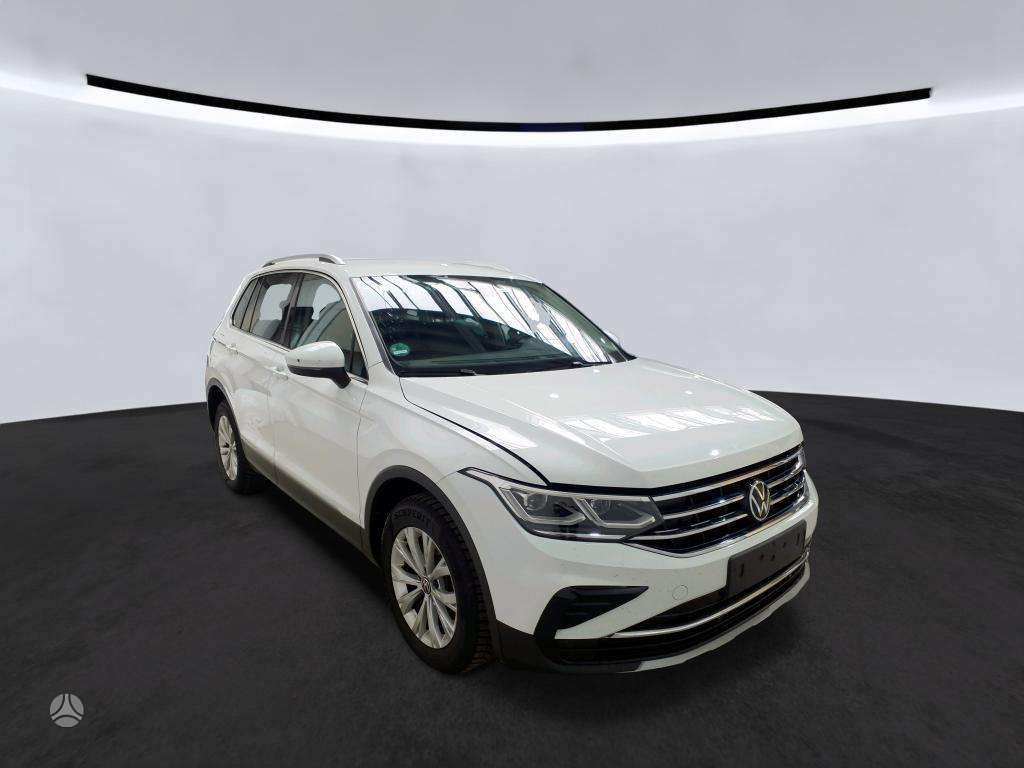 Volkswagen Tiguan - 2