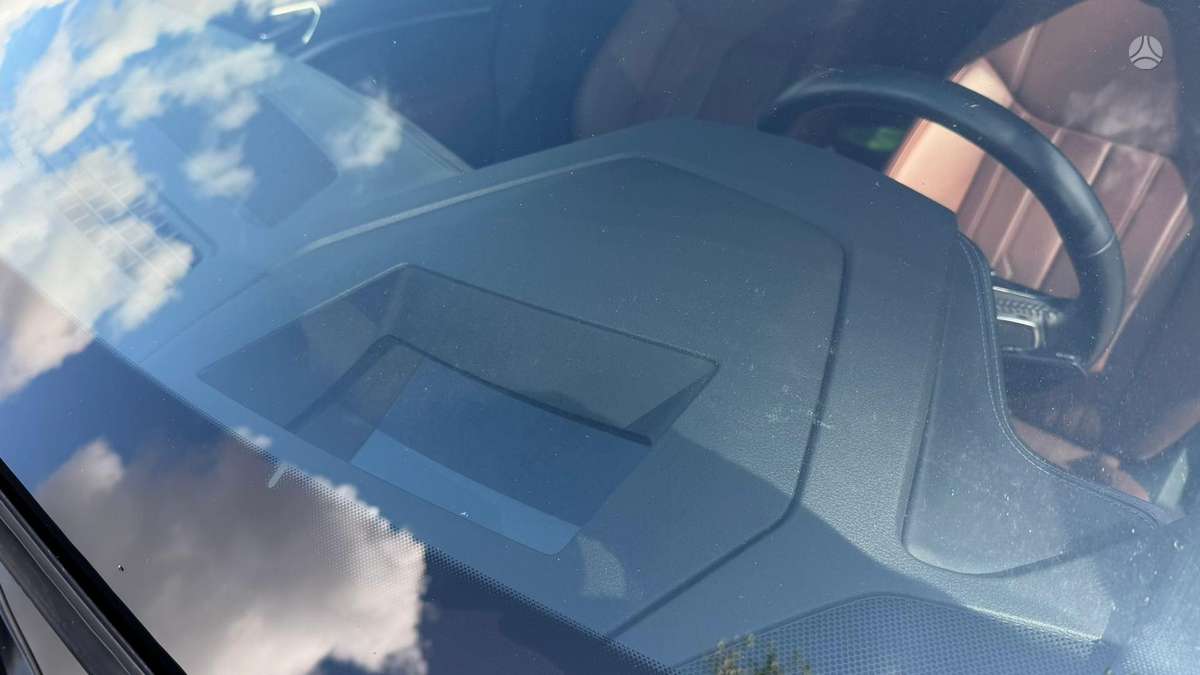 Audi e-tron, 95 kWh, off-road / crossover