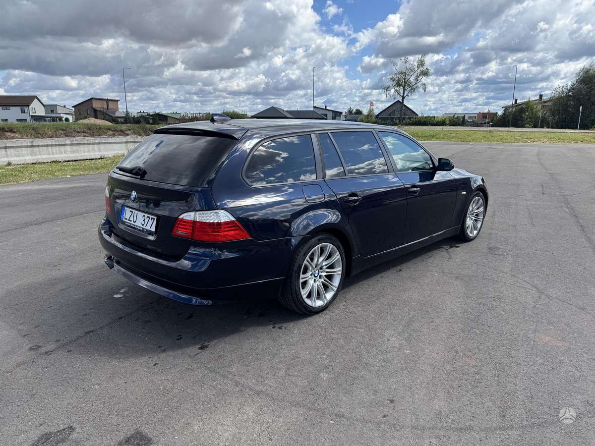 BMW 525, 3.0 l., Универсал