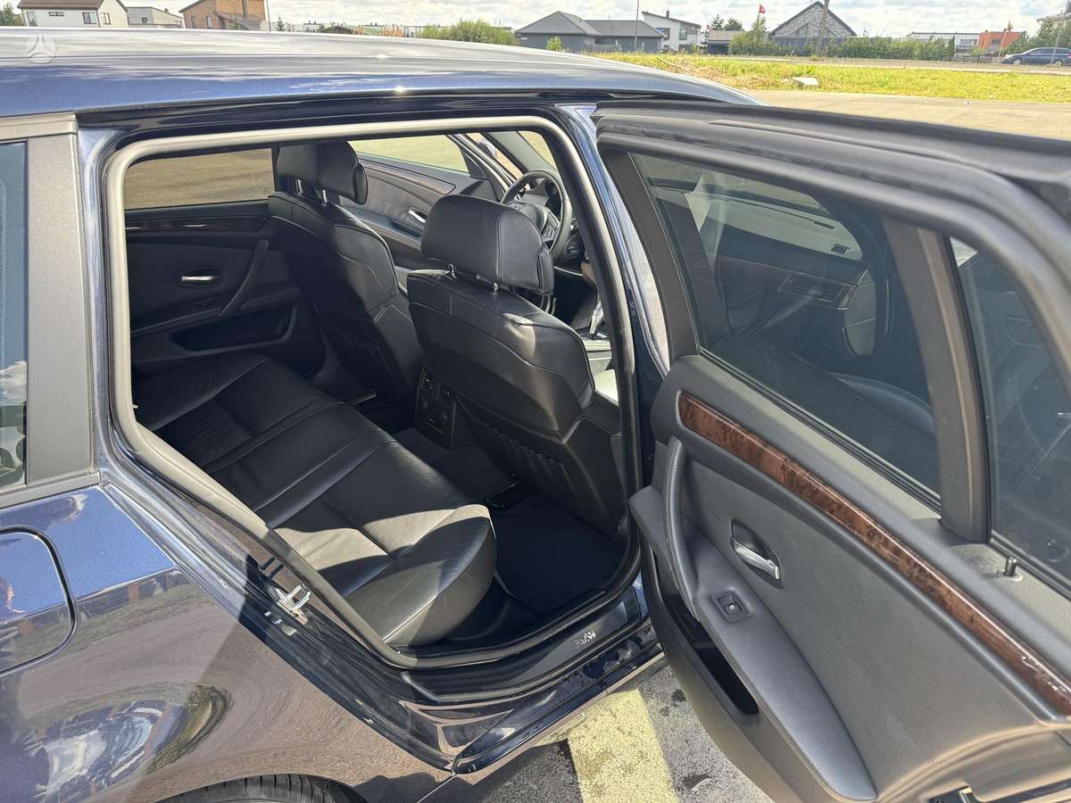 BMW 525, 3.0 l., Универсал