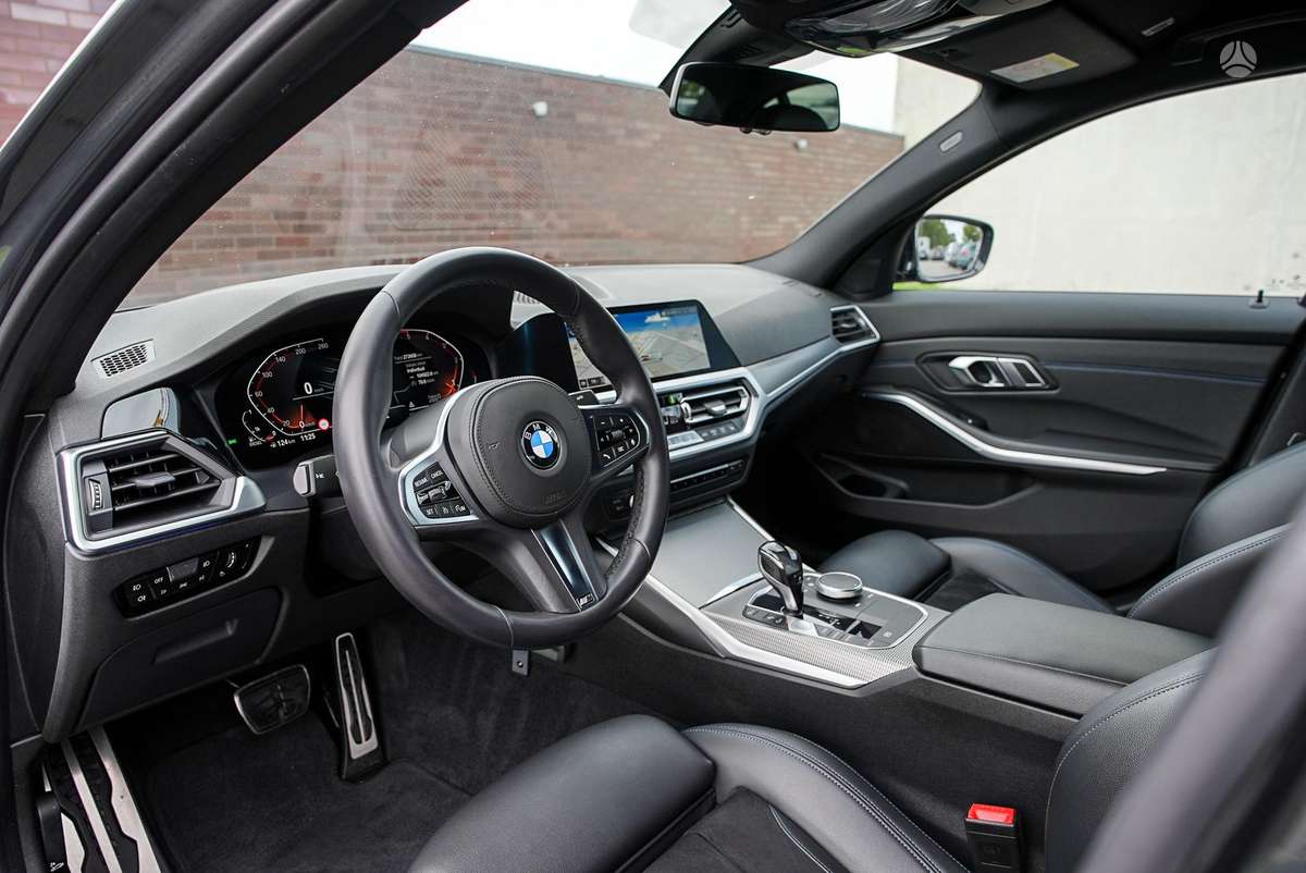 BMW 320, 2.0 l., Седан