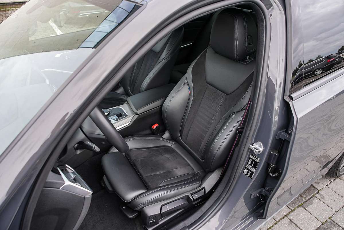 BMW 320, 2.0 l., Седан