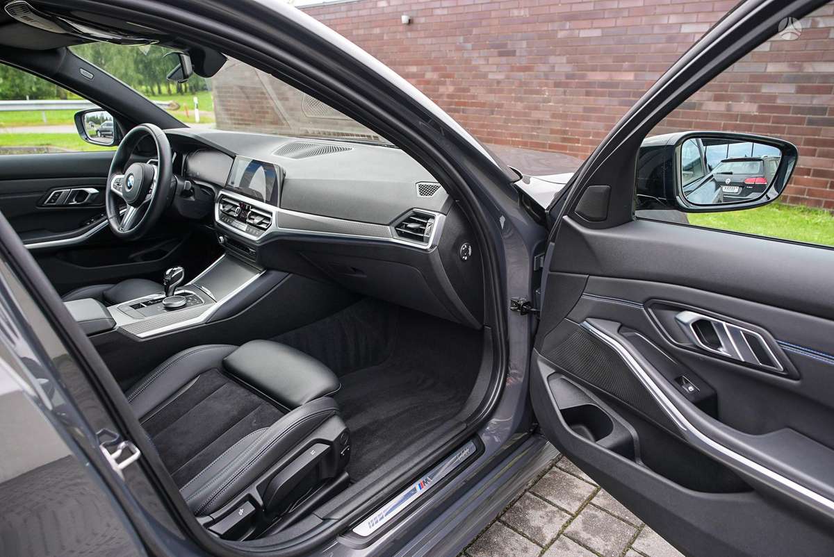 BMW 320, 2.0 l., Седан