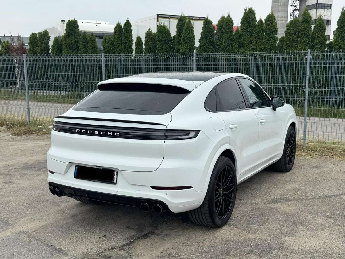 Porsche Cayenne Coupe - 3
