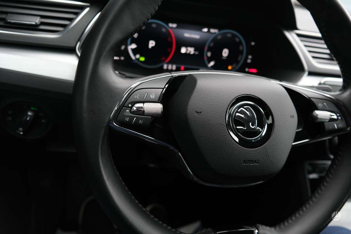 Skoda Superb, 2.0 l., hatchback