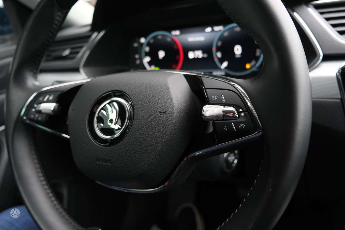 Skoda Superb, 2.0 l., hatchback