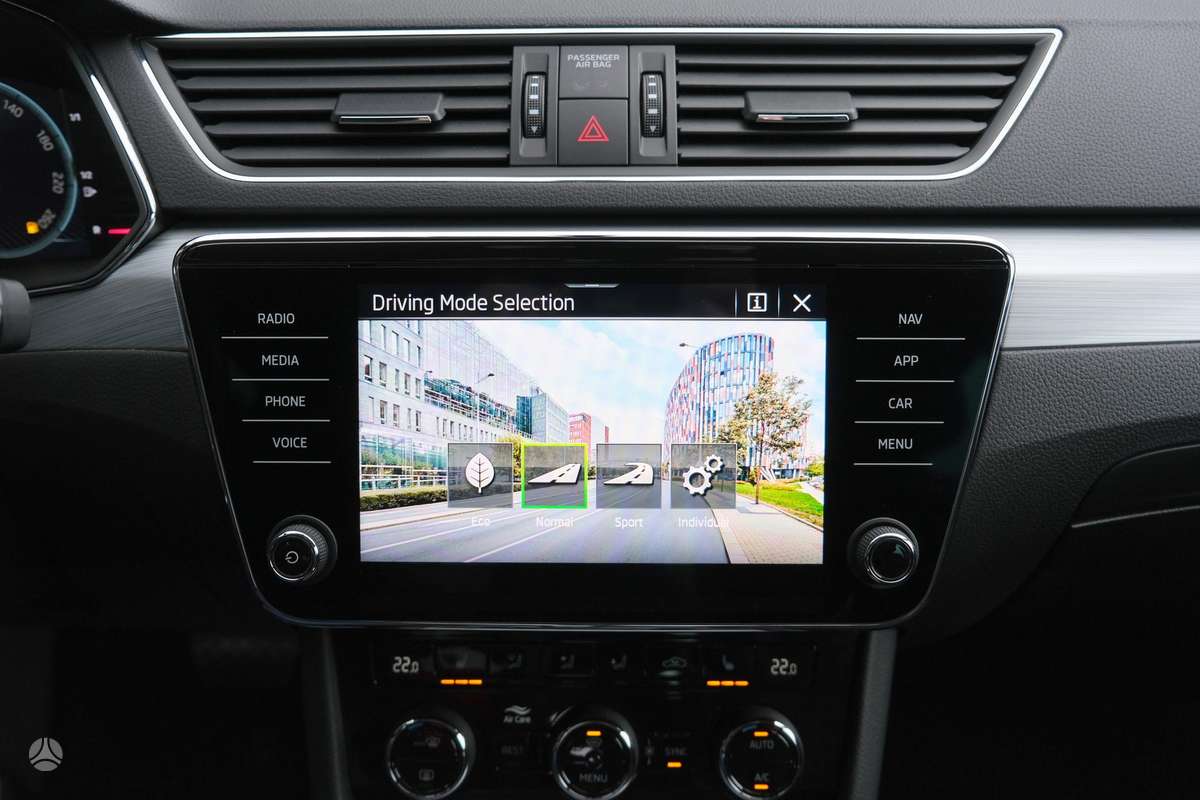 Skoda Superb, 2.0 l., hatchback