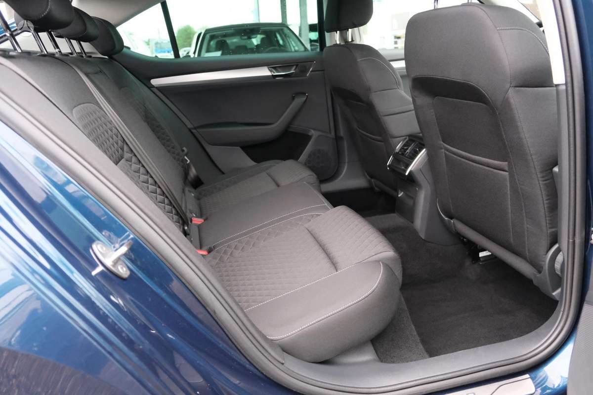 Skoda Superb, 2.0 l., hatchback