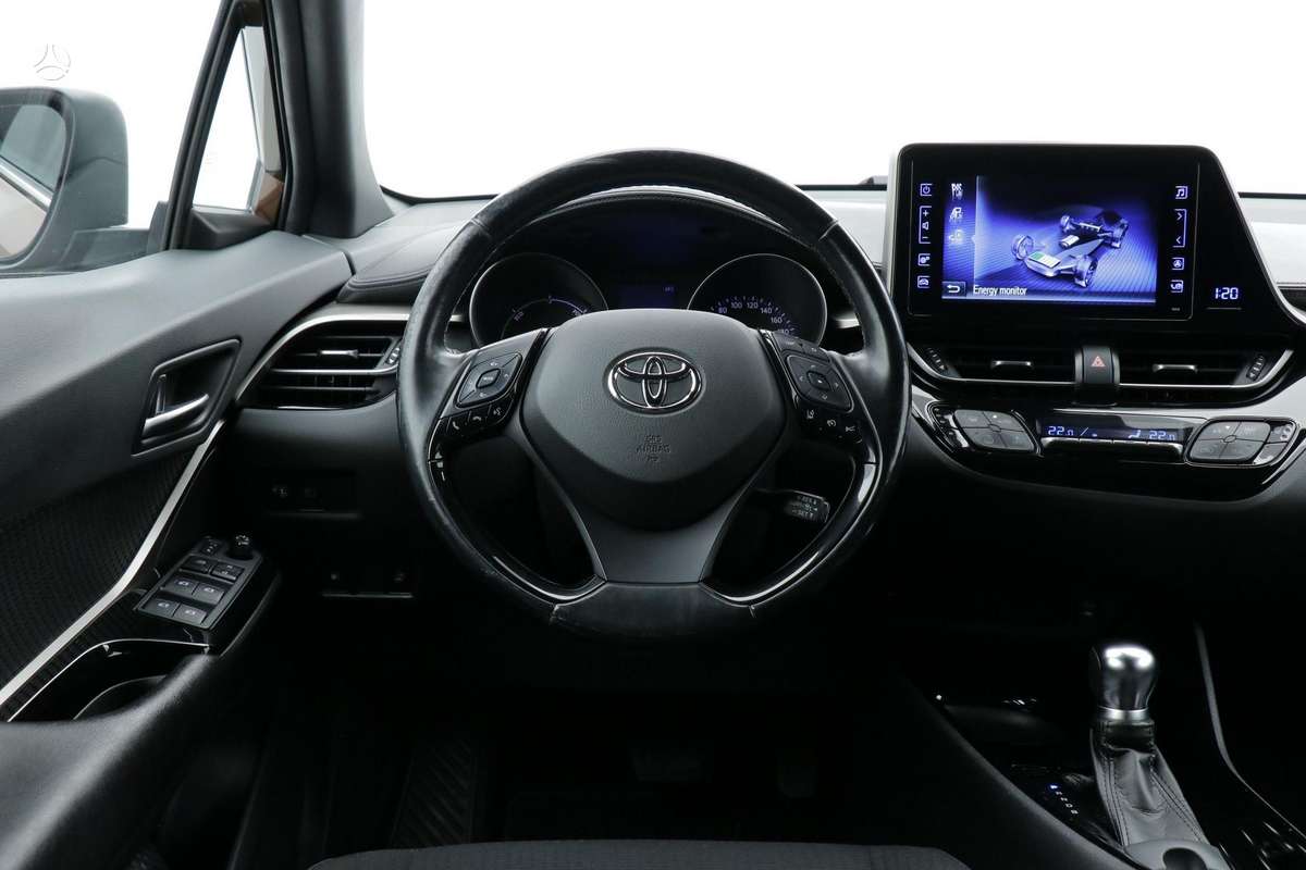 Toyota C-HR - 8