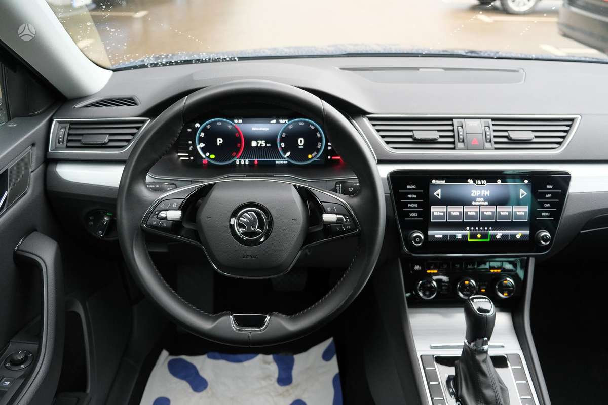 Skoda Superb, 2.0 l., hatchback