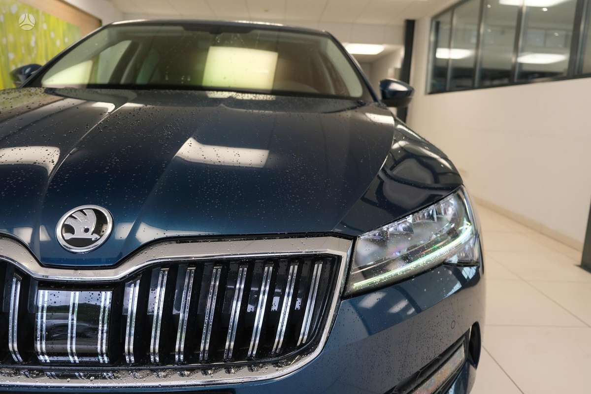 Skoda Superb, 2.0 l., hatchback