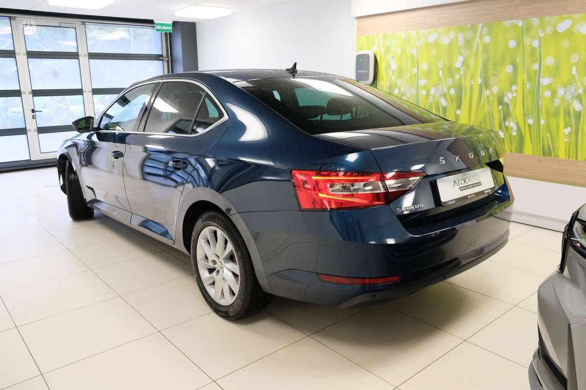 Skoda Superb, 2.0 l., hatchback