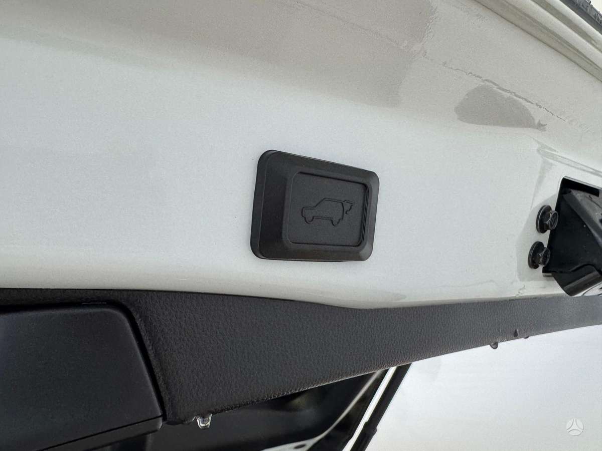 Toyota RAV4 - 8