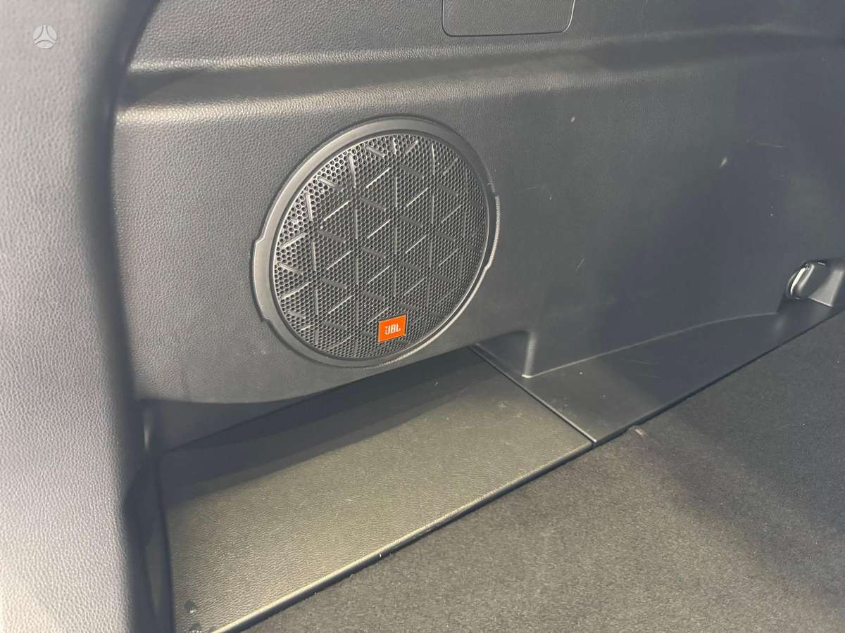 Toyota RAV4 - 9