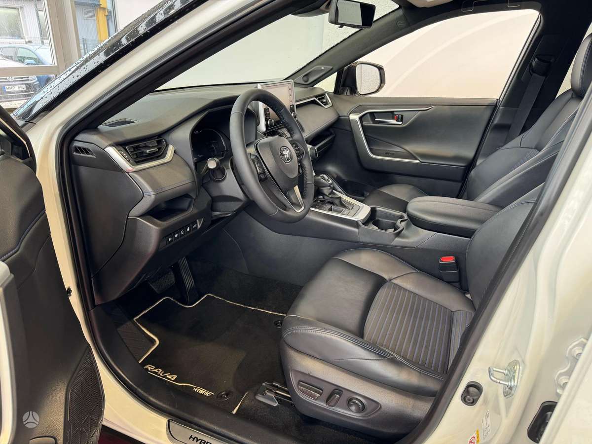 Toyota RAV4 - 12