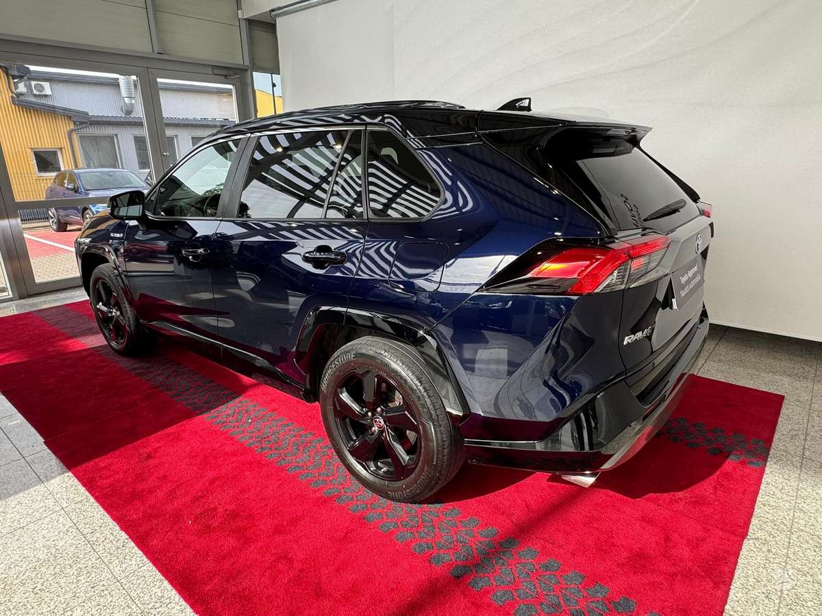 Toyota RAV4 - 4