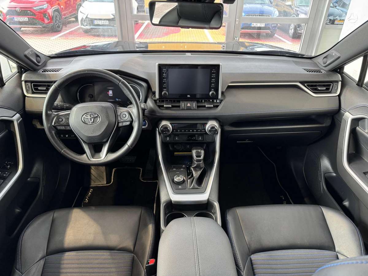 Toyota RAV4 - 12