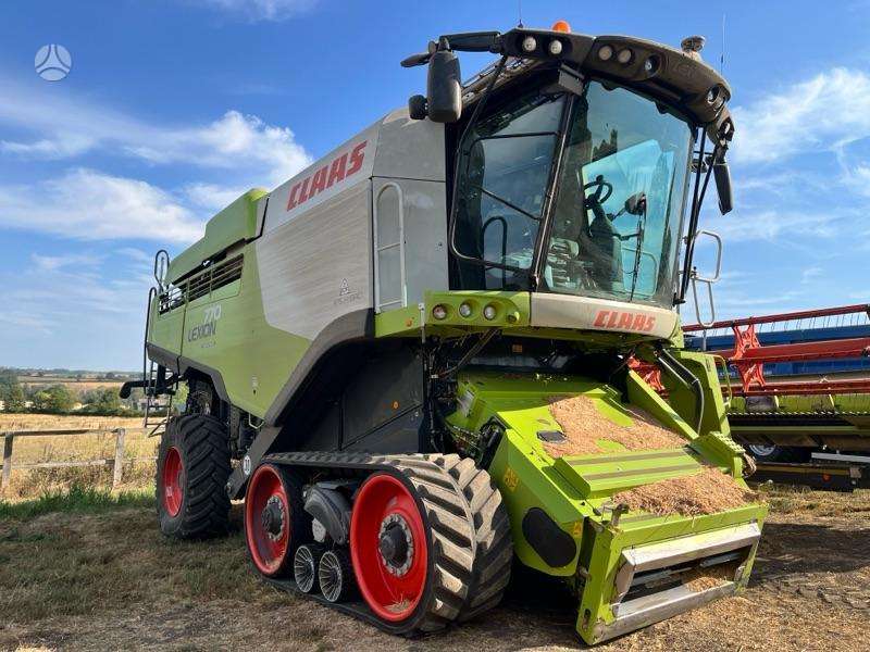 Claas 770 TT, kombainai