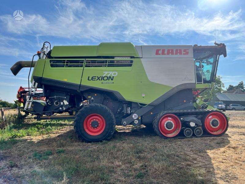 Claas 770 TT, kombainai