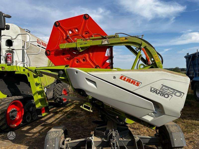 Claas 770 TT, combine harvesters