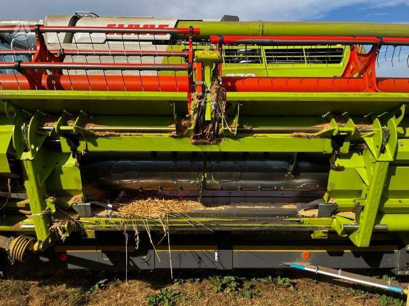 Claas 770 TT, kombainai