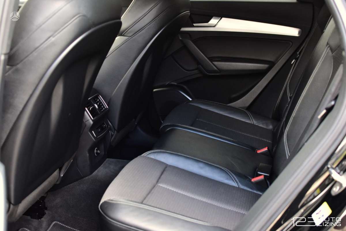 Audi Q5, 2.0 l., Внедорожник / Кроссовер