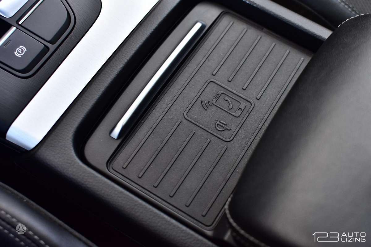Audi Q5, 2.0 l., Внедорожник / Кроссовер