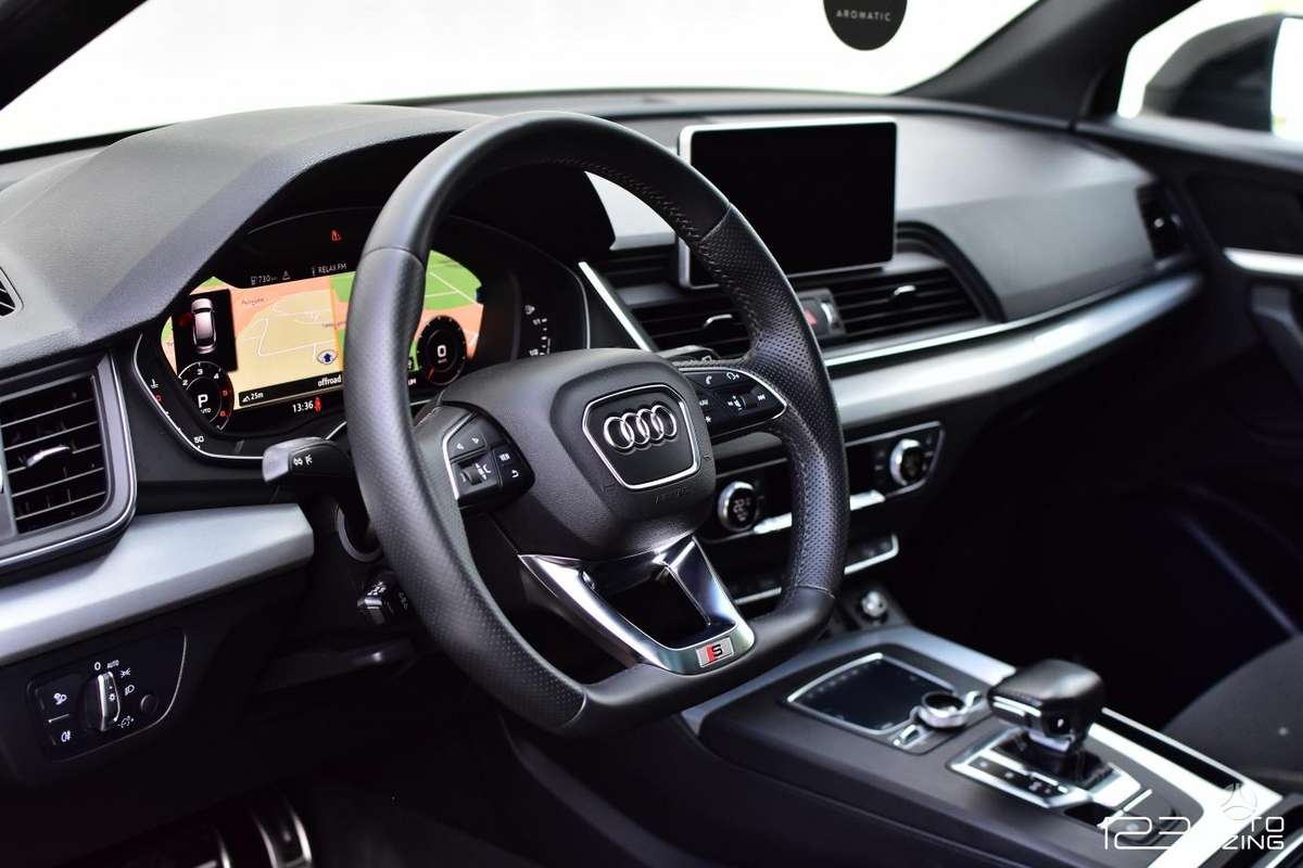 Audi Q5, 2.0 l., Внедорожник / Кроссовер