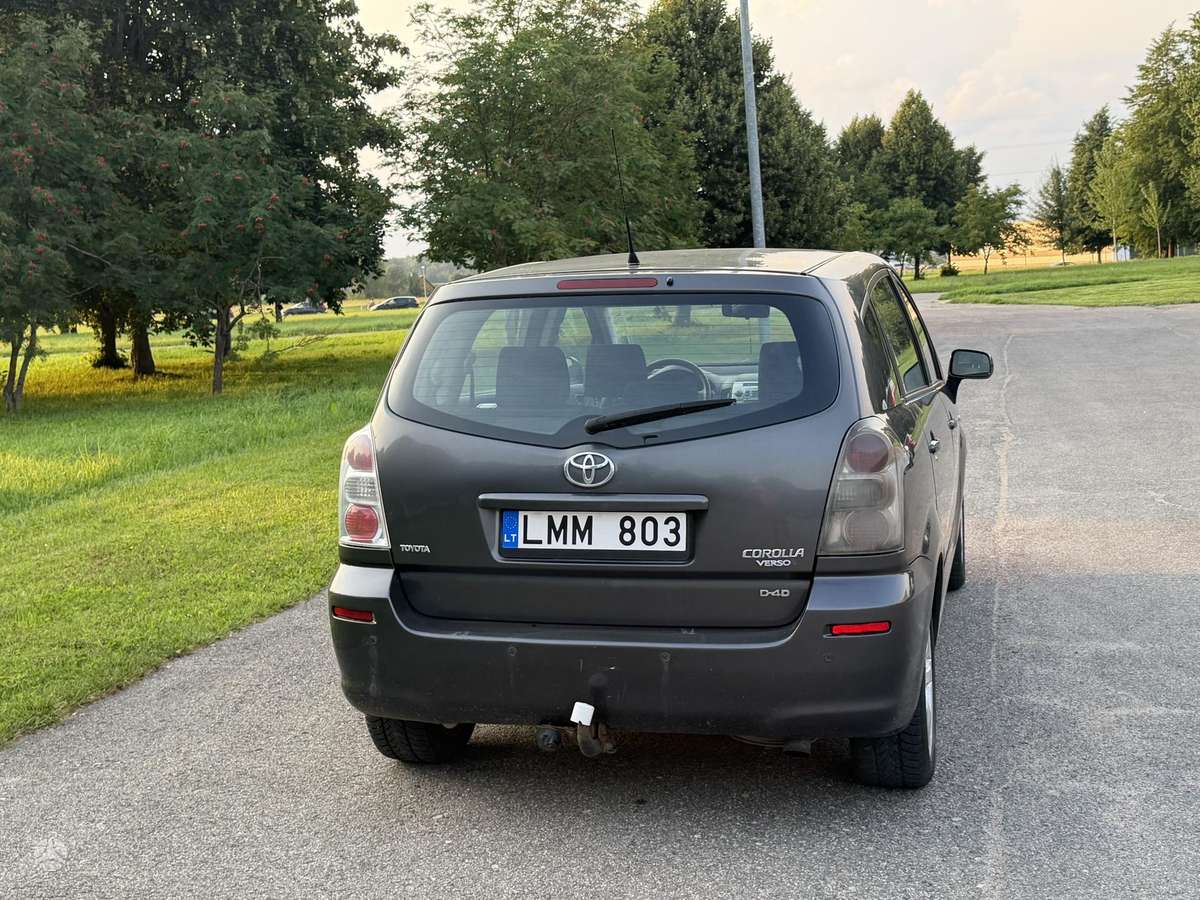 Toyota Corolla Verso - 7