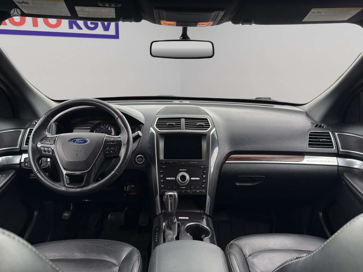 Ford Explorer, 3.5 l., off-road / crossover