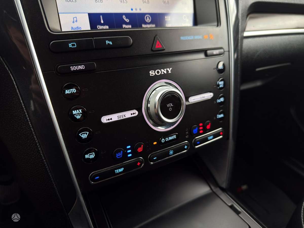 Ford Explorer, 3.5 l., off-road / crossover