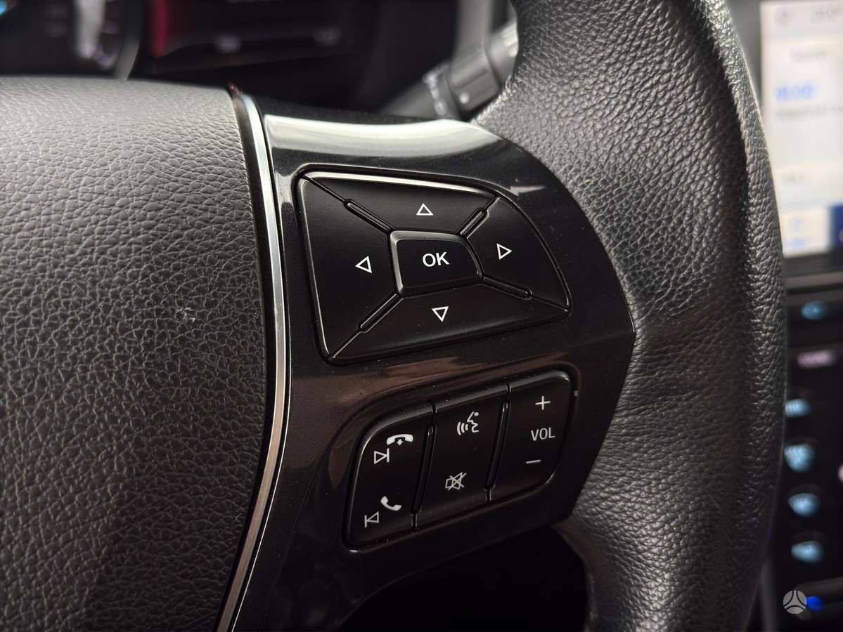 Ford Explorer, 3.5 l., off-road / crossover