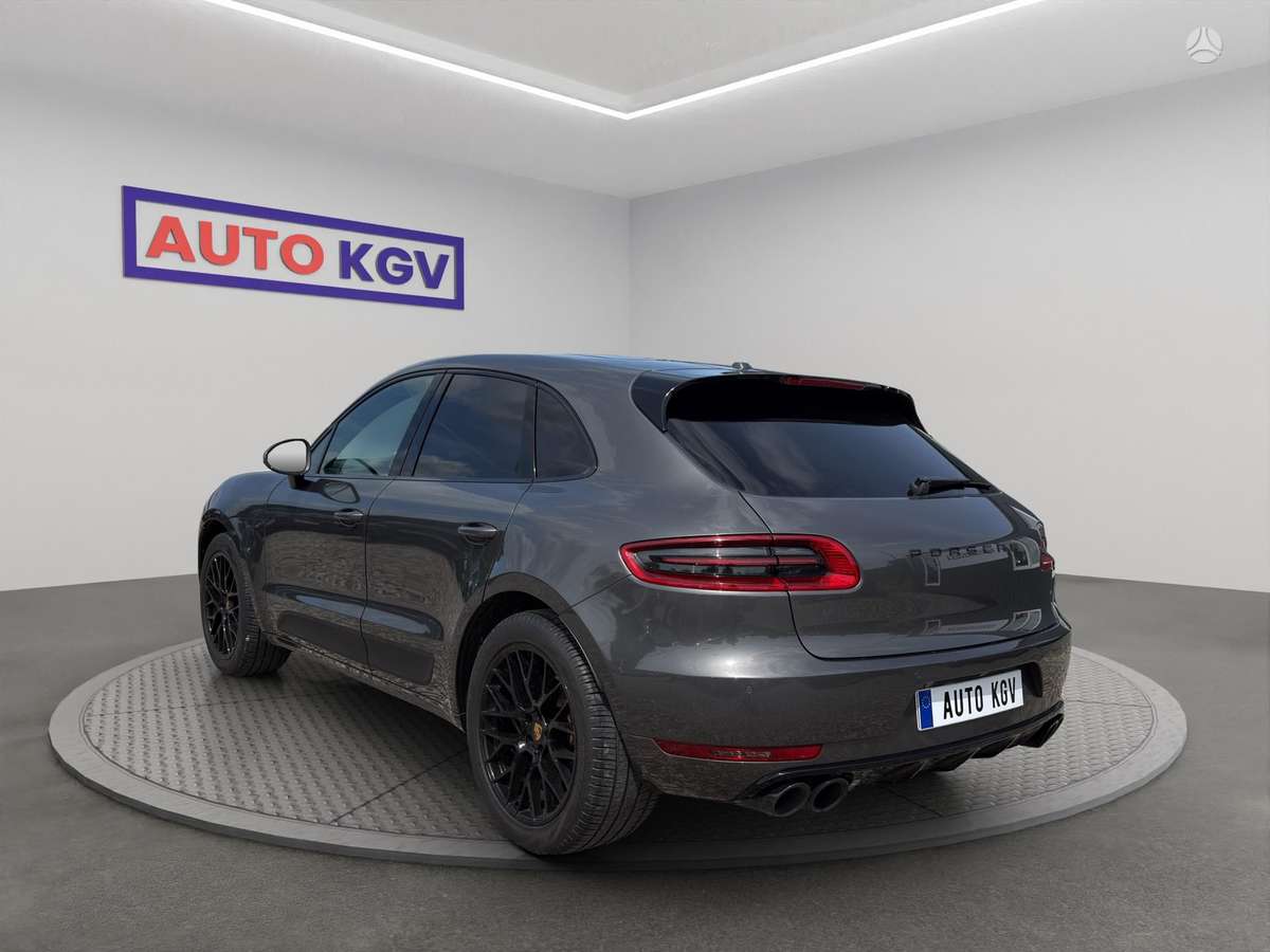 Porsche Macan, 2.0 l., off-road / crossover