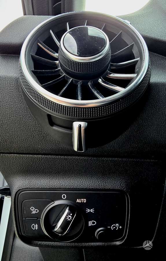 Audi TT, 2.0 l., coupe