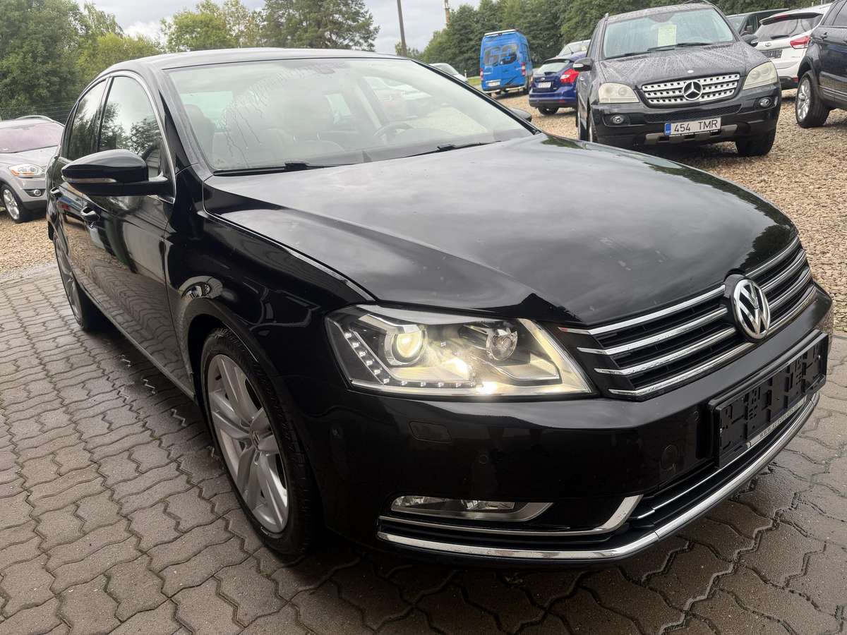 Volkswagen Passat - 2