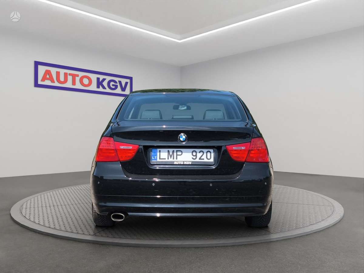 BMW 318, 2.0 l., Седан