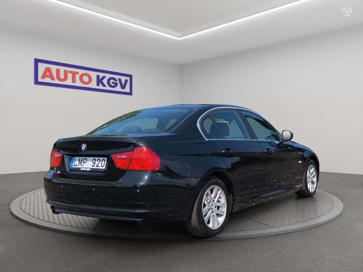 BMW 318, 2.0 l., Седан