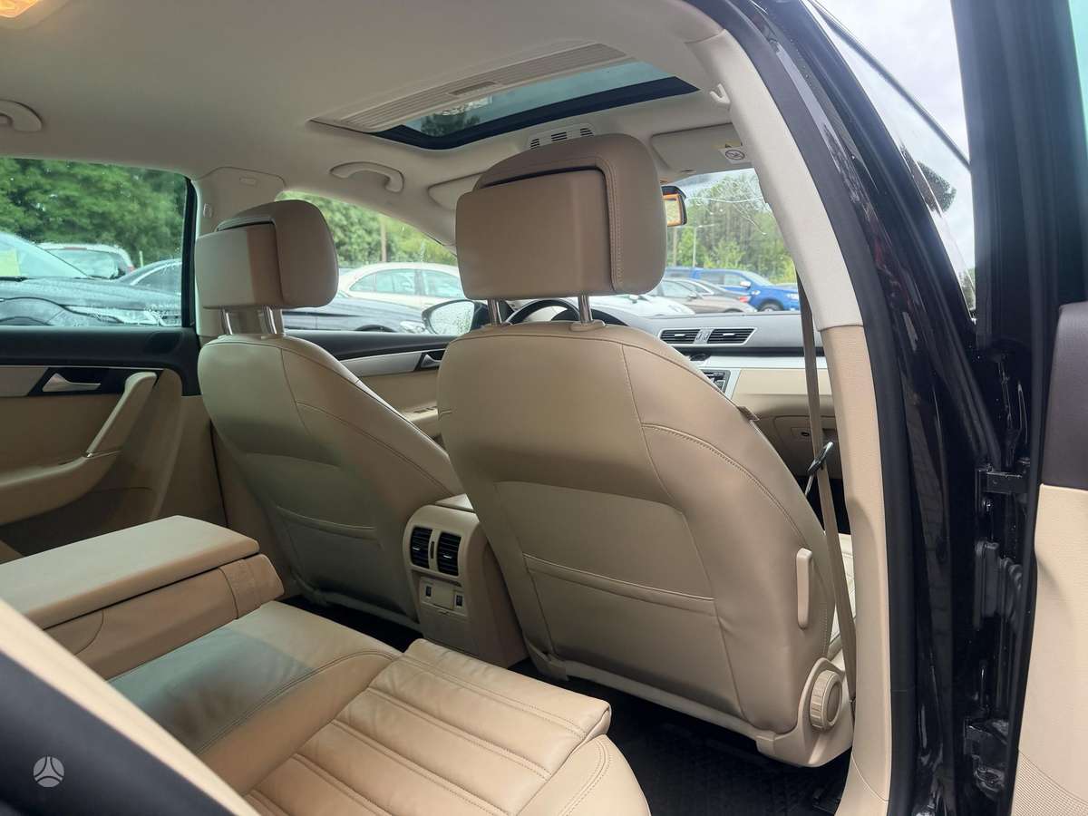 Volkswagen Passat - 8